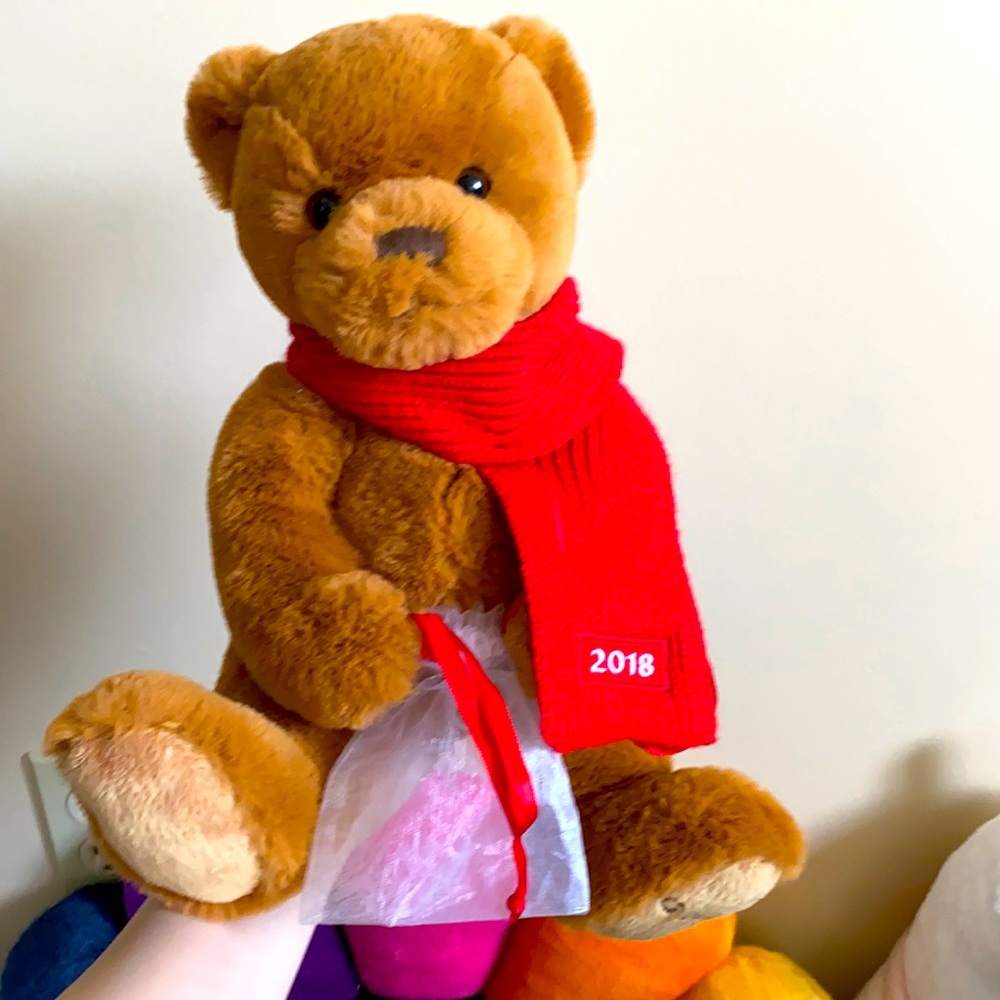 Godiva bear 2018 Christmas